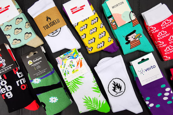 Customize Socks with Logo (Best 4 Ways to Put Logo)