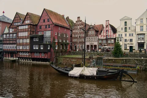 Professionelle Gartenpflege in Lüneburg: Ihr grünes Paradies